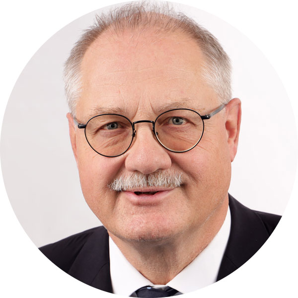 Dr. Helmut Beichler